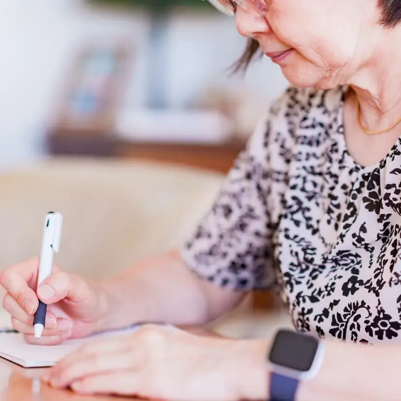 記憶の仕組みと脳の関係：なぜ忘れる？どうすれば覚えられる？