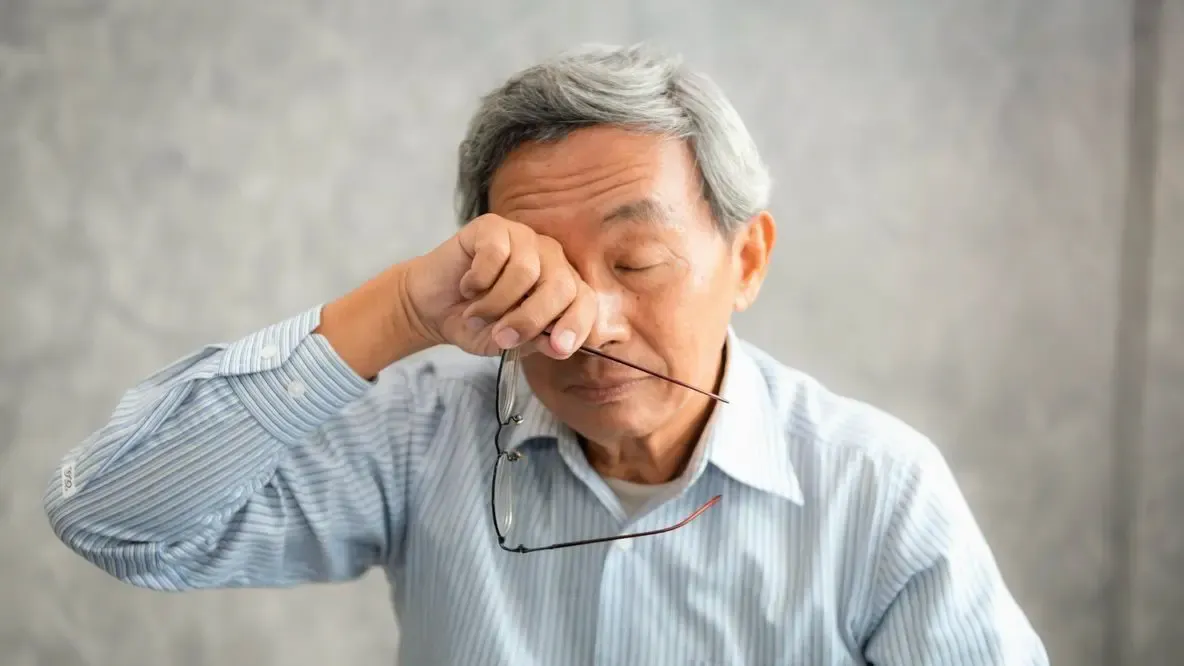 アイフレイルとはどんな状態?早期発見が重要な理由も解説